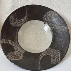 大嶺實清 大嶺工房 黒釉 灰釉 足付 盛鉢 平鉢 盛皿 やちむん 大皿29㎝ 大嶺實清 大嶺工房 黒釉 灰釉 足付 盛鉢 平鉢 盛皿 やちむん 大皿29