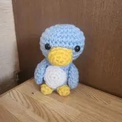 ハンドメイド　あみぐるみ　ペンギン