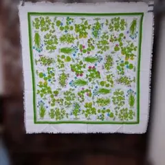 布製テーブルクロス118cm ×122cm