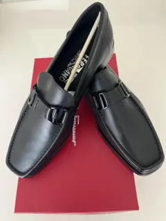 【新品未使用】FERRAGAMO ブラック ローファー　サイズ：7