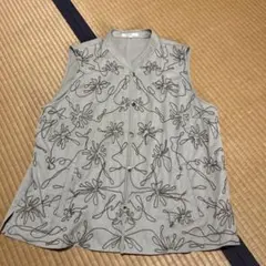 MISSEL 花柄刺繍 ベスト ジレ グレー