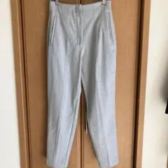 未使用ZARAライトグレー スラックス テーパードパンツ