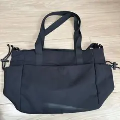 ブラック ショルダーバッグ