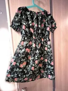 リンクコーデ　親子　花柄　ワンピース　お揃い　柄物　フルーツのサムネイル