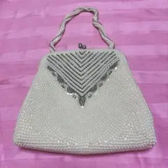 ビーズ装飾　アイボリーハンドバッグ　パーティ　ドレス　着物　シック　エレガント