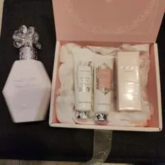JILLSTUART　クリスタルブルーム　パフュームド　ボディローション　セット