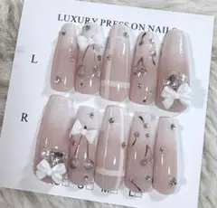 ネイルチップ　さくらんぼ　リボン　ベイビーブーマー　ワンホン　韓国　スナ系