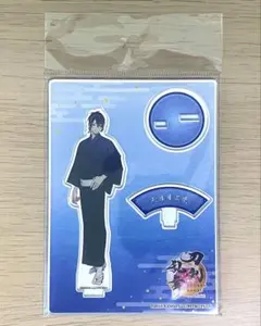 刀剣乱舞　アクリルフィギュア　軽装　三日月宗近