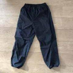 黒色ウエストゴムパンツ 140サイズ