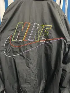 【極美品】NIKE ナイロンジャケット L 背面 刺繍ビッグロゴ マルチカラー