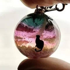 【現品限り】No.778 月と猫　球体　ネックレス　レジン　雲 レジンアート