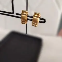 生前整理 ヴィンテージ ゴールドカラー イヤリング