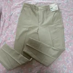 新品未使用　ユニクロ　レディース　イージーケアストレッチ　クロップドパンツ