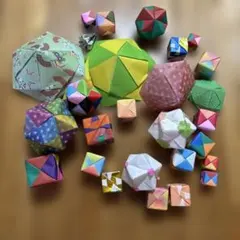 折り紙 くす玉 ハンドメイド(100個1セット) - メルカリ