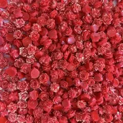 【50個】レッド素材花　ネイルパーツ　まとめ売り　デコパーツ　薔薇　ゴールド