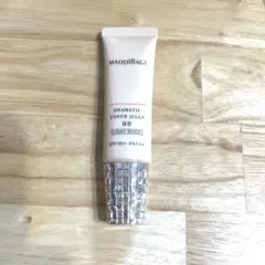 マキアージュ　ドラマティックカバージェリーBB ライトベージュ