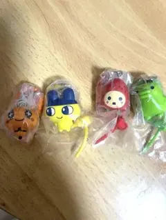 たまごっちガチャ　マルチチャーム4種セット