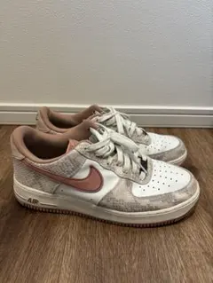 Nike Air Force 1 ホワイト/ピンク/グレー/スネーク