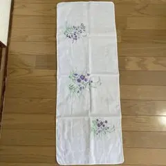 紫色の花柄手ぬぐい