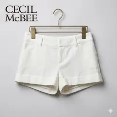 セシルマクビー S オフホワイト美品ショートパンツ Y2Kや平成ギャルスタイル