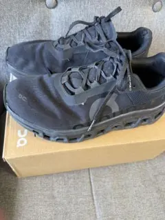 On クラウドモンスター　オールブラック　26.5センチ