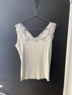 RETRO GIRL ベージュタンクトップ