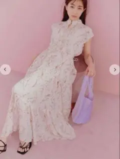SNIDEL スナイデル　プリーツティアードワンピース　花柄　田中みな実着用