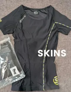 【新品】SKINS コンプレッション DNAMIC ウィメンズ ショートトップ