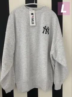 新品　MLB公式　ニューヨーク・ヤンキース スウェット Lサイズ レディースのサムネイル