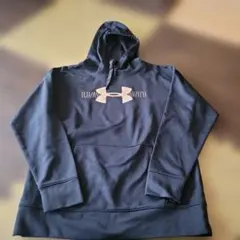 Under Armour ダークグレー フード付きパーカー