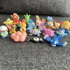 ポケモン フィギュア ソフビ　指人形　まとめ売り➕2個　全43個 ポケモン ソフビ 指人形 まとめ売り - メルカリ