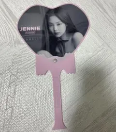 BLACKPINK JENNIE ハート型うちわ