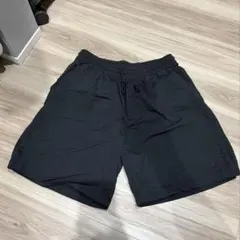 adidas ナイロン　ハーフパンツ