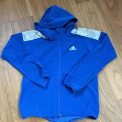 adidas ストレッチウーブンジャケット
