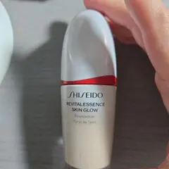 ぽ*た様 SHISEIDO REVITALESSENCE SKIN GLOW 1