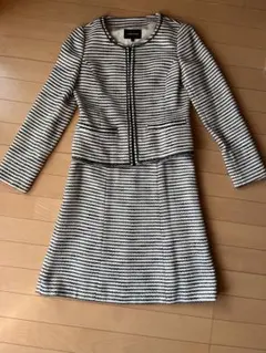 レディース　フォーマルスーツ9号 セットアップ　卒業式　入学式