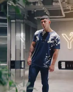 Item thumbnail for item 4ebb4788-8a87-4366-9920-13c4c7526f53