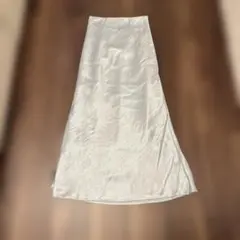 ロングスカート　シルバー