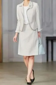23区 ライトシャインツイードノーカラージャケット スカート セットアップ　38