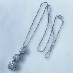 IEI IEIとSV925 と0.04カラットの刻印豪華3連ストーン ネックレス 