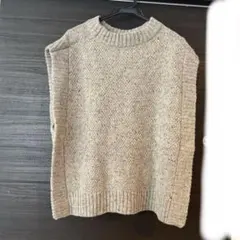 ベージュニットベスト　Lサイズ