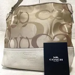 【大人気】 コーチ ワンショルダーバッグ ホーボー シグネチャー チャーム付