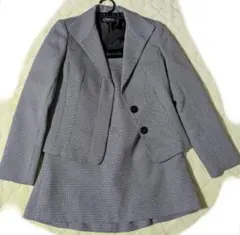 グレー ジャケットとスカートのセット