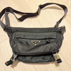 PRADA ボディバッグ ブラック ナイロン メンズ レディースのサムネイル