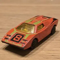 マッチボックス No.27 ランボルギーニ カウンタック