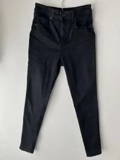 GU ブラック スキニーパンツ①