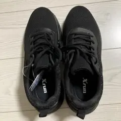 メンズ　スニーカー　ブラック　25.5