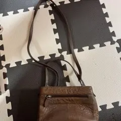 オーストリッチ ショルダーバッグ 外ポケット付き