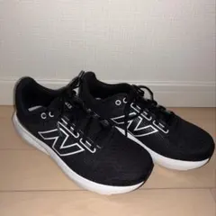 美品‼️ニューバランス23.5㎝