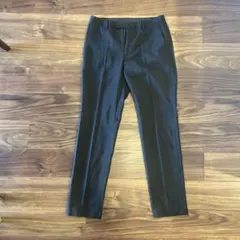 ユニクロ感動パンツ 黒